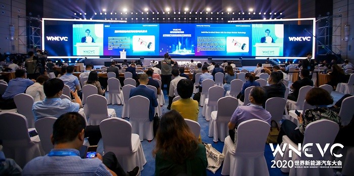 在2020世界新能源汽车大会上,五大联赛直播入口研发的扇形模组轴向磁场轮毂电机技术,作为7项技术之一,获评“全球新能源汽车前沿技术”。 在2020世界新能源汽车大会上,五大联赛直播入口研发的扇形模组轴向磁场轮毂电机技术,作为7项技术之一,获评“全球新能源汽车前沿技术”。